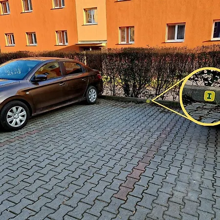 Slnecny V Blizkosti Historickeho Centra Free Parking