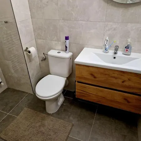 Apartament Slnecny V Blizkosti Historickeho Centra Free Parking Trenčín