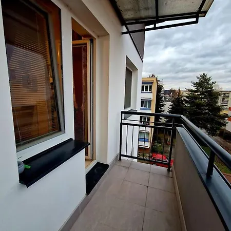 Slnečný V Blízkosti Historického Centra Free Parking * Trenčín