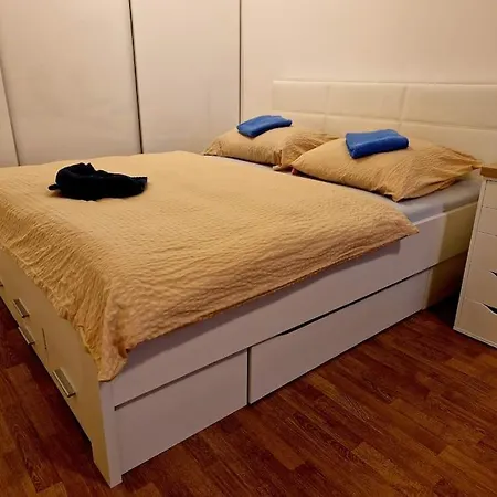 Slnečný V Blízkosti Historického Centra Free Parking Apartamento