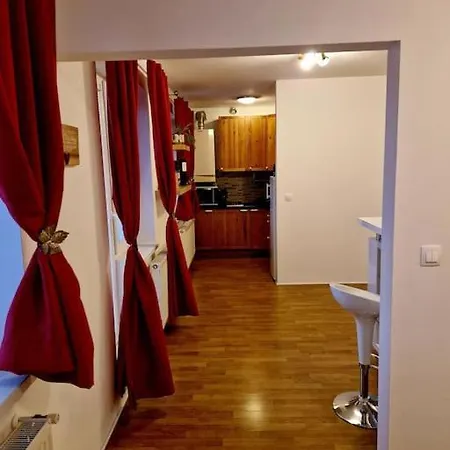 Apartment Slnecny V Blizkosti Historickeho Centra Trencin