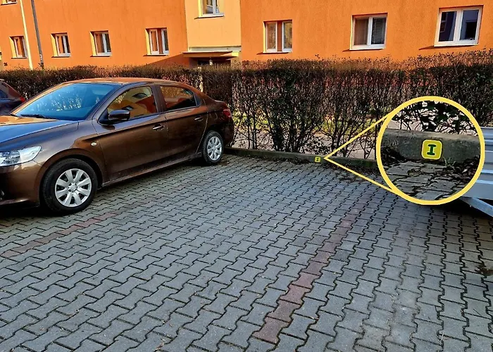 Slnecny ,dobra Adresa-free Parking