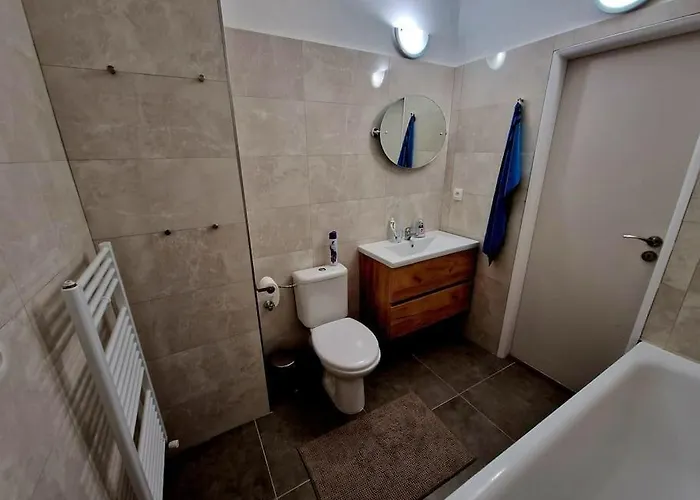 Apartment Slnecny ,dobra Adresa-free Parking *