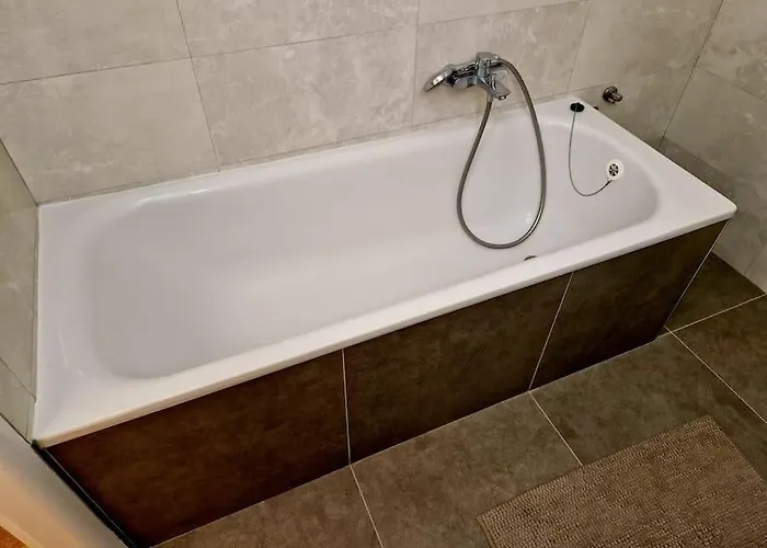 Slnecny ,dobra Adresa-free Parking Apartment Trencin