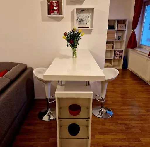 Slnecny V Blizkosti Historickeho Centra Free Parking *