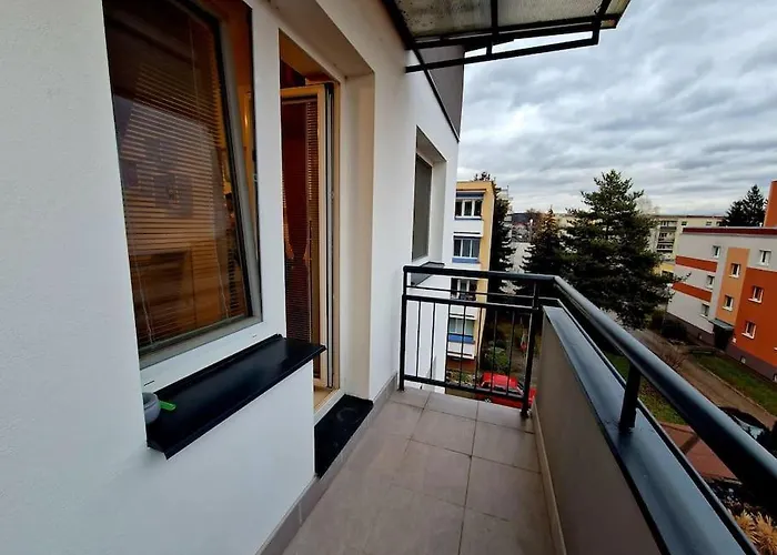 Slnecny ,dobra Adresa-free Parking * Trencin