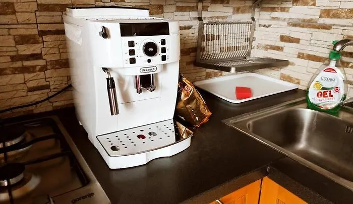 Slnecny V Blizkosti Historickeho Centra Free Parking * Trenčín